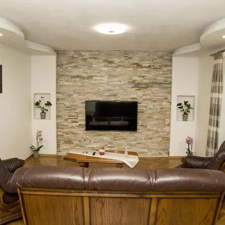 In 15346 Apartment